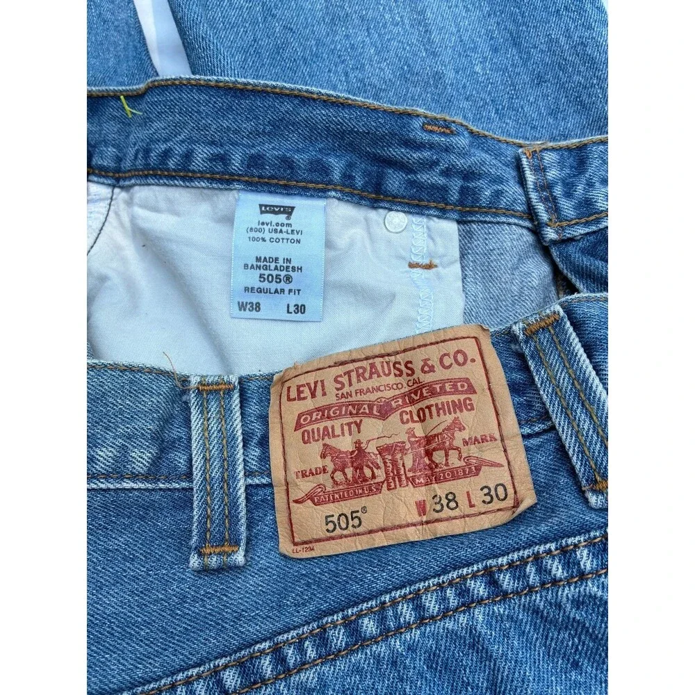 Levi's 505 Regular Fit Jeans, Tag Size 38 x 30 Actual Sz 37